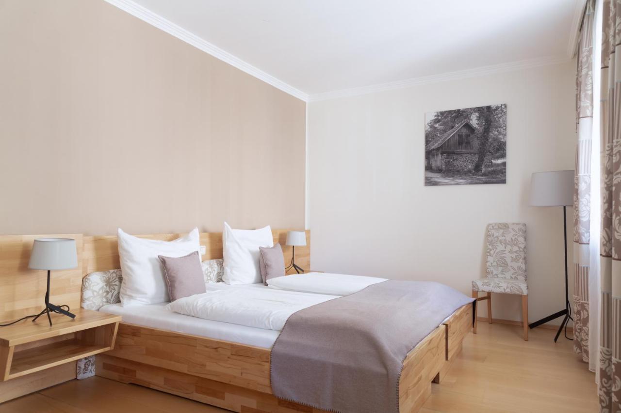 Fruhstuckshotel Scharinger Haag am Hausruck Экстерьер фото