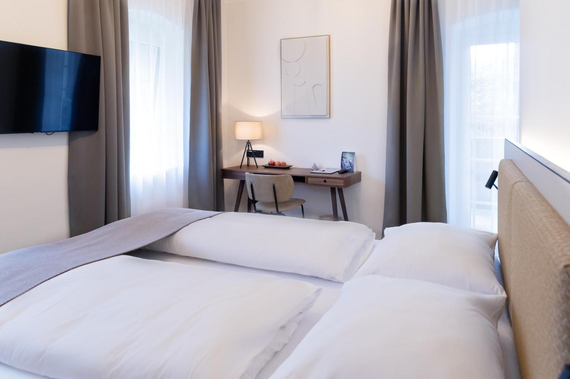 Fruhstuckshotel Scharinger Haag am Hausruck Экстерьер фото