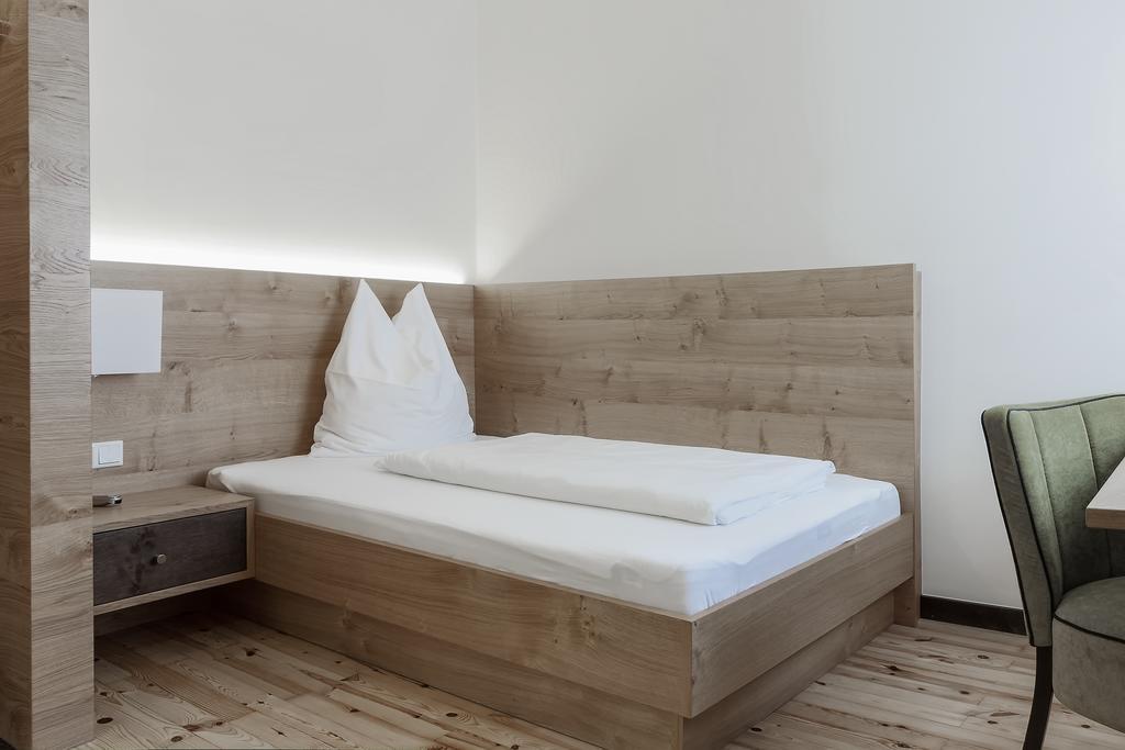 Fruhstuckshotel Scharinger Haag am Hausruck Экстерьер фото