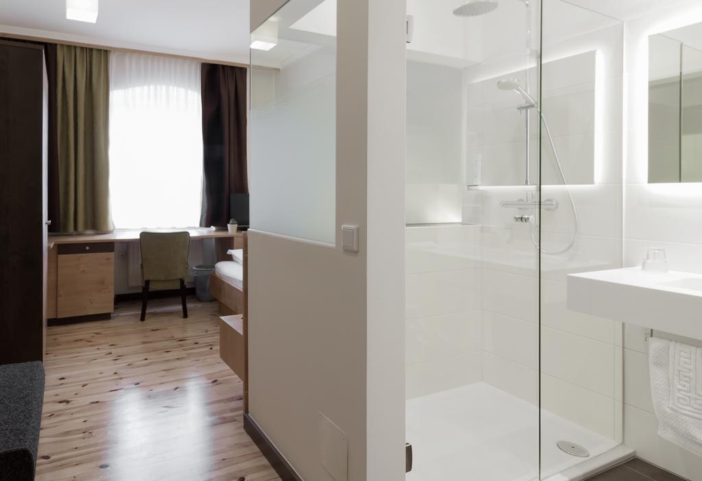 Fruhstuckshotel Scharinger Haag am Hausruck Экстерьер фото
